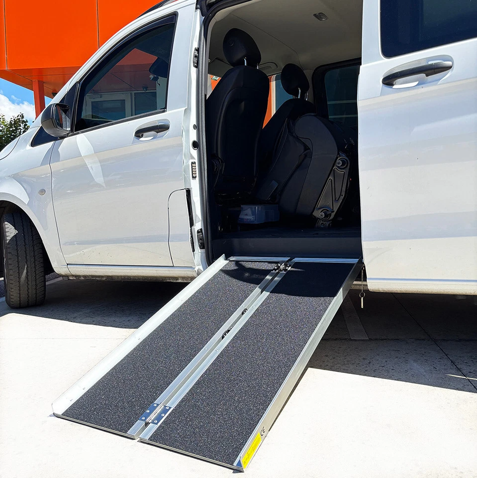 Single-Folding Aluminium Wheel chair Ramp