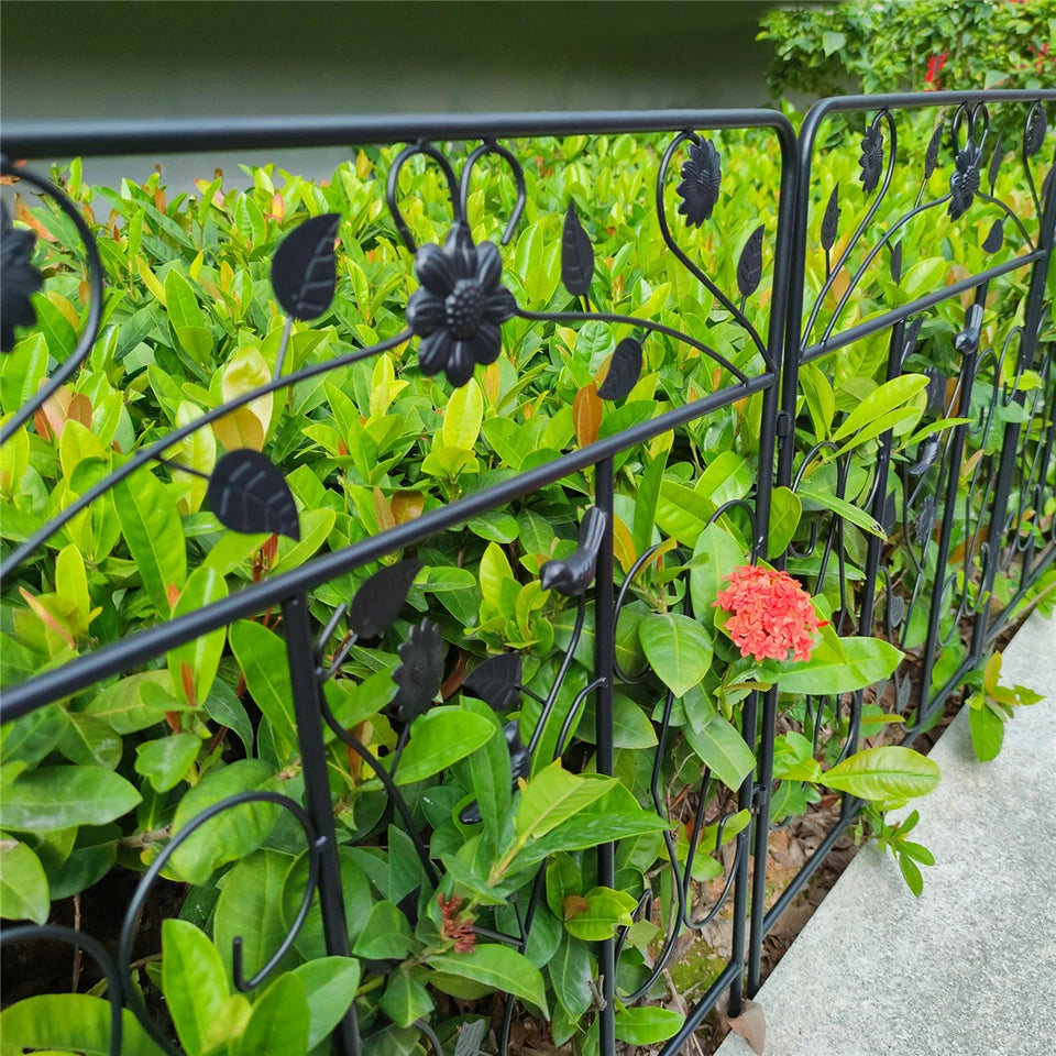 5Pcs Metal Garden Fence Panels